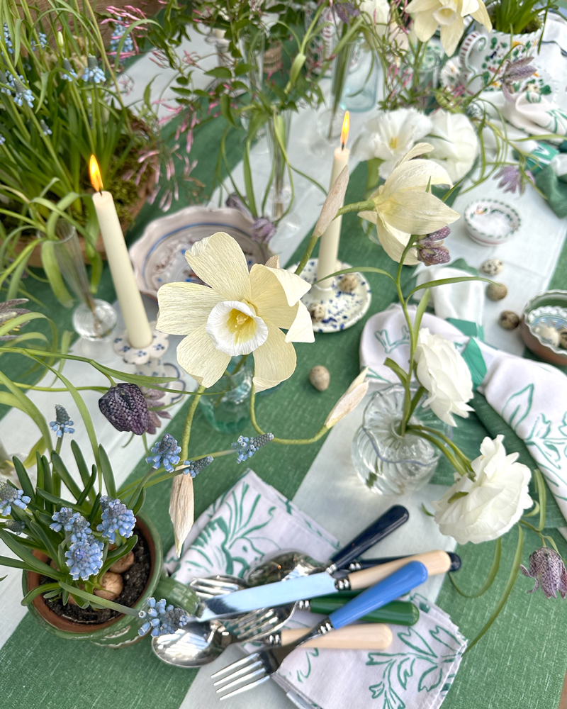 GREEN FLORAL NAPKIN SET