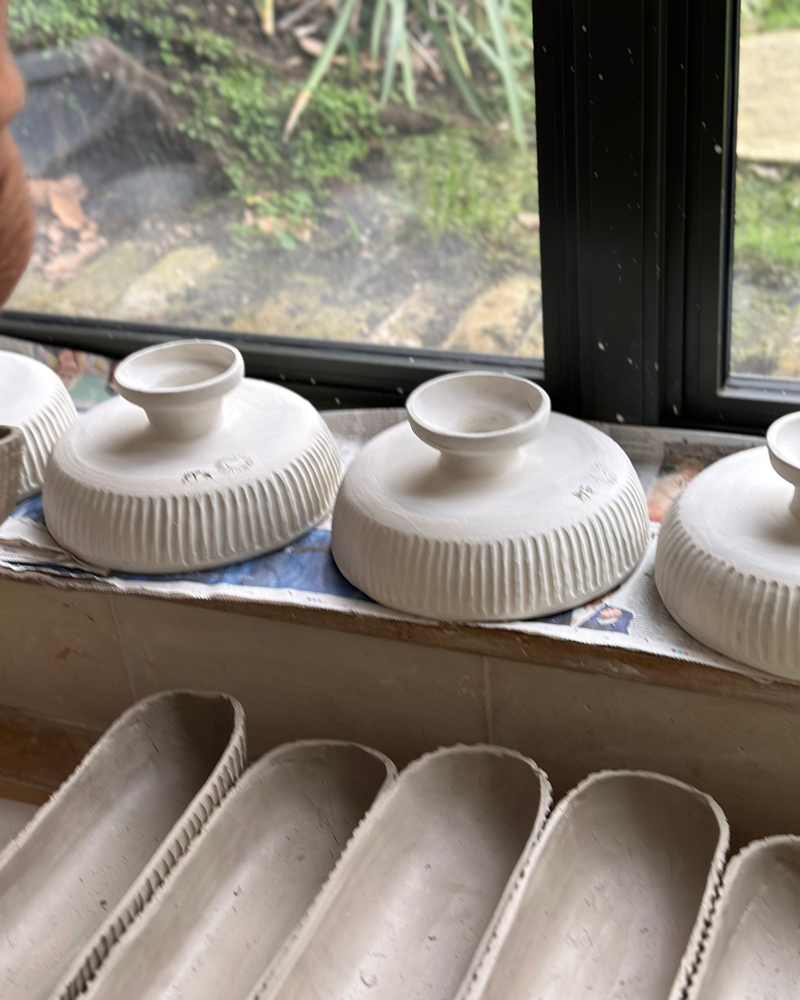 FOOTED STONEWARE BOWL