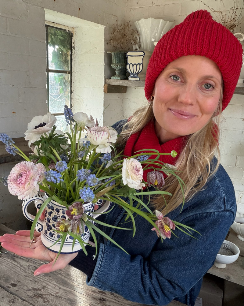 BLUE FLORAL LOVING CUP