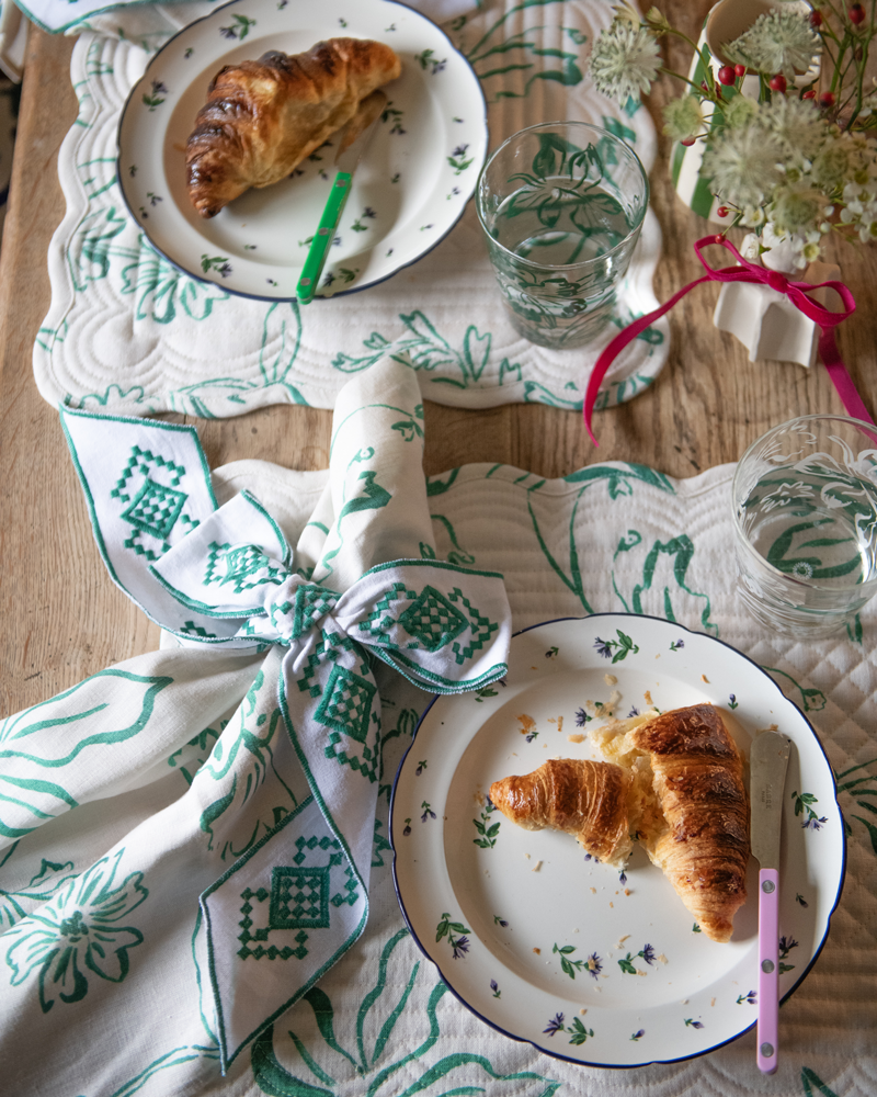 QUILTED BOTANICAL PLACEMAT SET